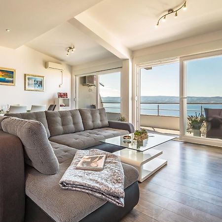 Modern Apartment 오미스 외부 사진